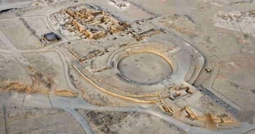 Перуанский город - пирамида старше египетских пирамид на 4000 лет. 01