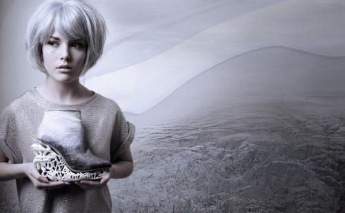 Anastasia Radevich. - Агрессия, культ тлена и красота природы - обувь как современное полотно для художника. 05