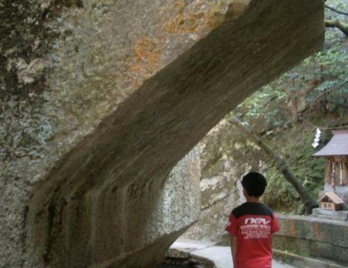 Таинственный японский мегалит иши - но - ходен. 04