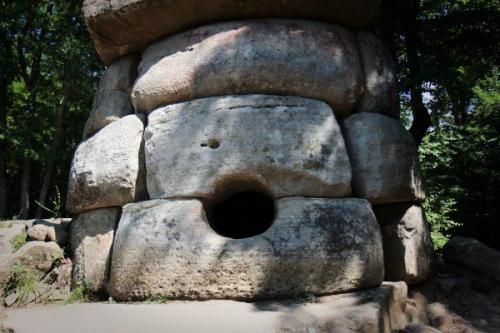 Дольменыверсии происхождения. Ezomir. Дольменыверсии происхождения. Ezomir.