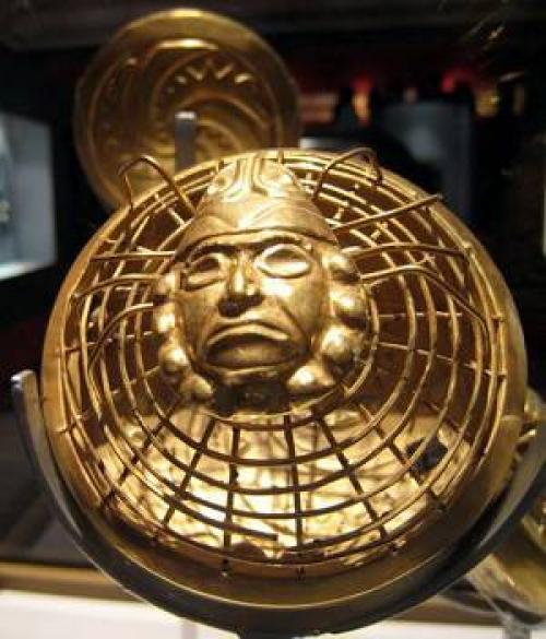 Статуэтки человека - краба, человека - паука и статуя Короткоухого с острова пасхи. 03 Статуэтки человека - краба, человека - паука и статуя Короткоухого с острова пасхи. 03