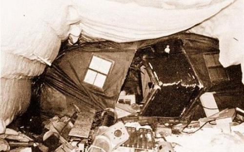 На заброшенной во льдах Гренландии американской базе могут оттаять ядерные отходы. 01