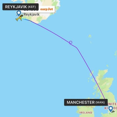 Пилот британской авиакомпании Easyjet отклонился от курса, чтобы пассажиры смогли посмотреть на полярное сияние. 03