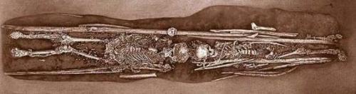 Славяне в каменном веке 25 тысяч лет назад носили дублёнки со стразами. 02