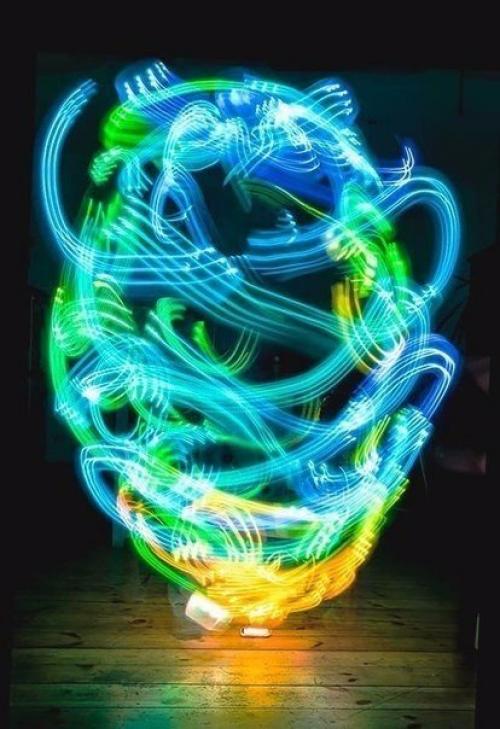 Британец показал на фото, как выглядит Wi - Fi. 01