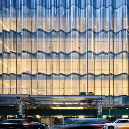 Не просто стекло: семь зданий, которые выглядят так, будто их укутали в прозрачную ткань. 06