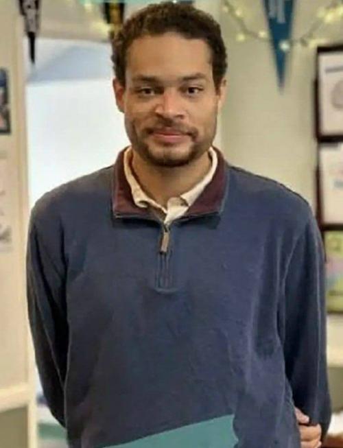 СМИ сообщили подробности о нападавшем: 

