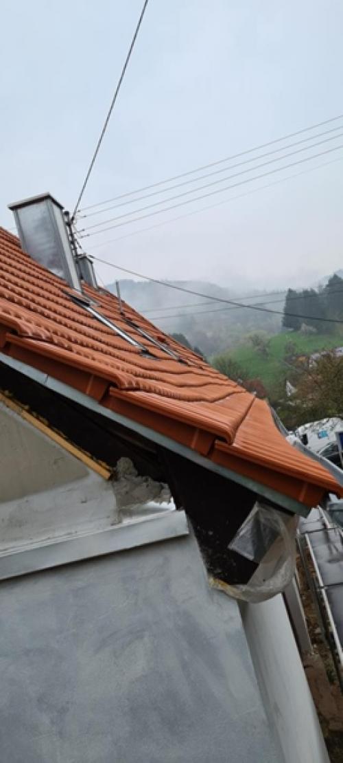 Ваша новая крыша немножко кривая. 04