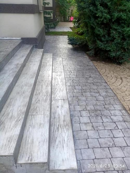 Сделал себе такое, надоело каждых пару лет плитку перелаживать. 04