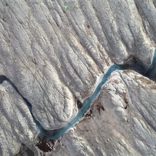 Скопления льда в Антарктике и Гренландии со спутника. 02