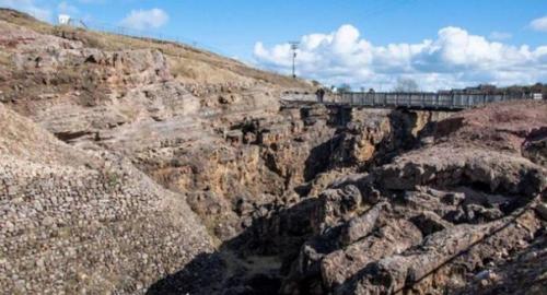 Древние рудники, вероятно, прорытые детьми. 02 Древние рудники, вероятно, прорытые детьми. 02