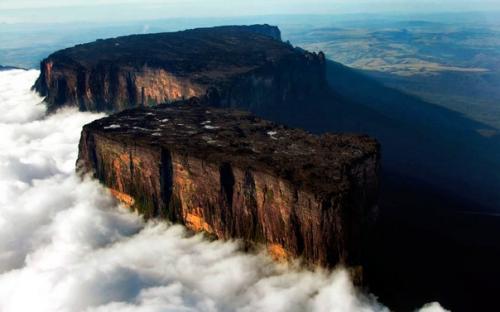 Cтoловая гора в южной Америке. 03