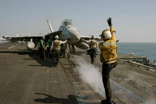 США приступили к разработке планов возможных военных действий против кубы.

