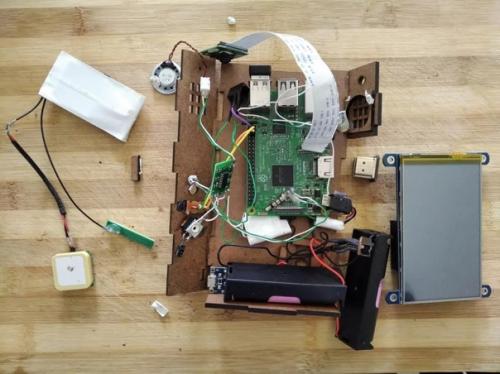 Гений из ЮАР создал смартфон на Linux с открытым исходным кодом и полной инструкцией сборки. 01