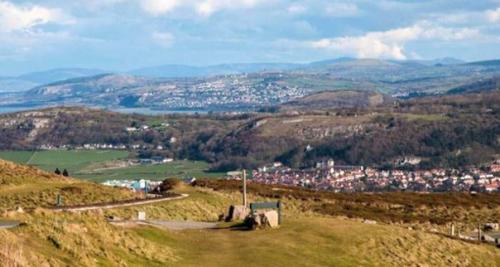 Древние рудники, вероятно, прорытые детьми. 01 Древние рудники, вероятно, прорытые детьми. 01