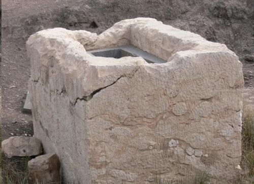 Гигантский постамент мендеса. 02