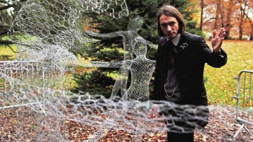 Большинству людей математика представляется абстрактной, загадочной, сложной и недосягаемой. 01