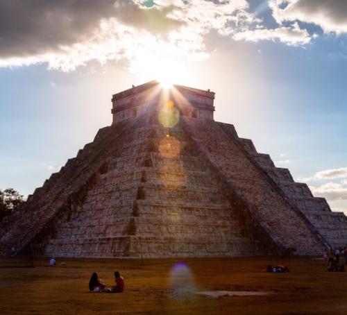 Пирамида кукулькана в Мексике прячет в себе целый набор пирамид - матрешек. 01