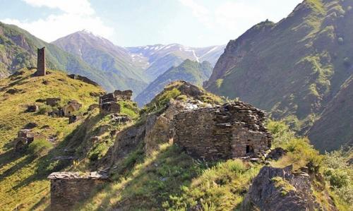 Город мёртвых Цой - педе. 01