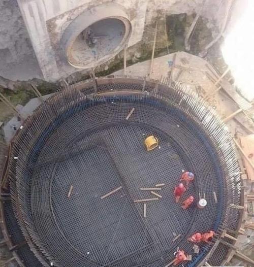 Caмые мacштабные в мирe арматурные работы. 01