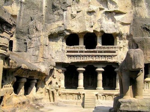 Эллора - храмы, высеченные в скале. 02