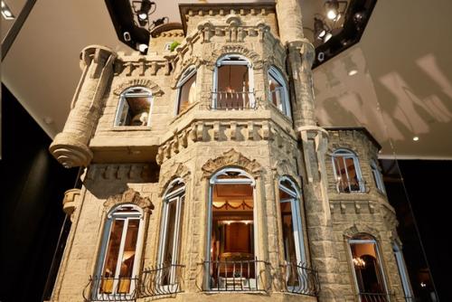 Знаменитый кукольный замок Astolat Dollhouse. 02