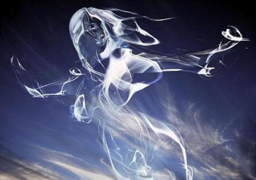 Сильфы - духи воздуха.
