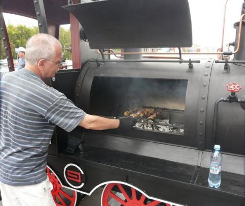 Очередной мангал - паровоз. 04