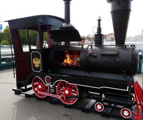 Очередной мангал - паровоз. 03