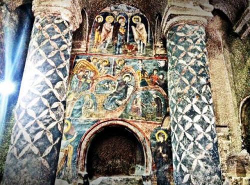 Монастырь в скале гюмюшлер - пещерный монастырь византийской эпохи в регионе каппадокия (ныне территория Турции. 07