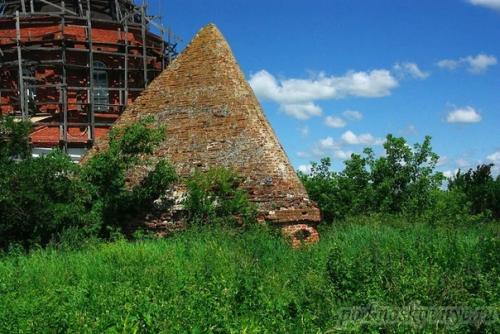 Сабуровская пирамида 17 века. 01 Сабуровская пирамида 17 века. 01