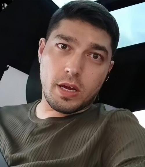 Таксист домогался пассажирок в Москве, называя их шл* ми. 01 Таксист домогался пассажирок в Москве, называя их шл* ми. 01