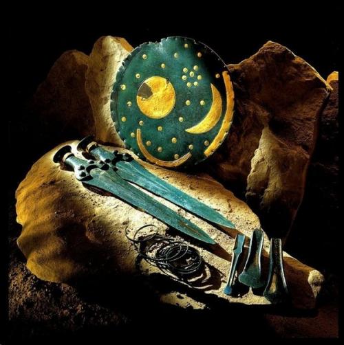 Небесный диск из небры - самая древняя звездная карта. 01