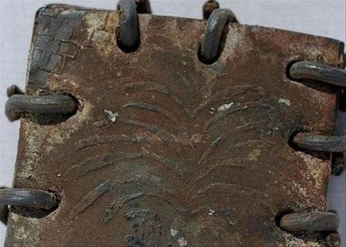 Тайна свинцовой библиотеки. 04