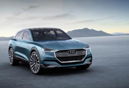 Audi представила большой электрический кроссовер. 01 Audi представила большой электрический кроссовер. 01