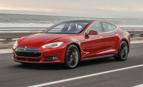 Норвежский программист установил новый мировой рекорд дальности хода Tesla Model S - 728 км на одной подзарядке.