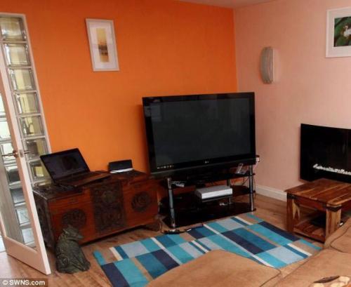 Женщина бункер второй мировой в трёхкомнатный дом превратила. 06 Женщина бункер второй мировой в трёхкомнатный дом превратила. 06