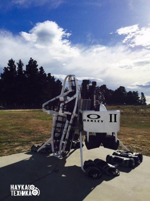 Профессиональный гольфист летающий гольфкар разработал. 03 Профессиональный гольфист летающий гольфкар разработал. 03