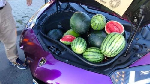 Владелец Lamborghini.  В Стамбуле. 03