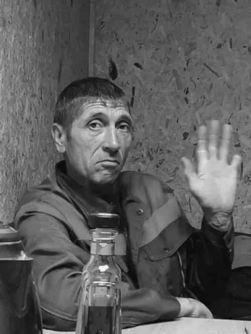 Пьяный водитель, сбивший школьника под иркутском, повесился.

