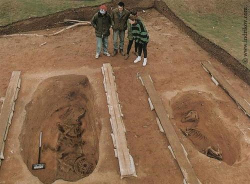 Сенсационная Находка в замке шато - гайар. 01