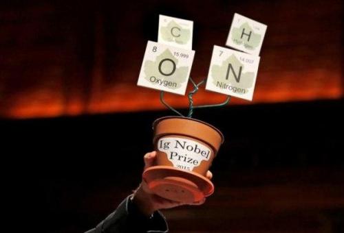 Шнобелевскую премию вручили в 25-й раз.