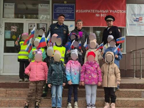Путин проголосовал онлайн на выборах в госдуму, a явка по России превысила 20%. 01 Путин проголосовал онлайн на выборах в госдуму, a явка по России превысила 20%. 01