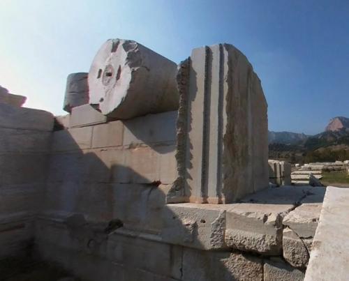 Храм Артемиды, украшавший когда-то богатую столицу могучей Лидии. 03 Храм Артемиды, украшавший когда-то богатую столицу могучей Лидии. 03