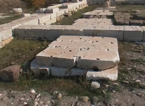 Храм Артемиды, украшавший когда-то богатую столицу могучей Лидии. 07 Храм Артемиды, украшавший когда-то богатую столицу могучей Лидии. 07