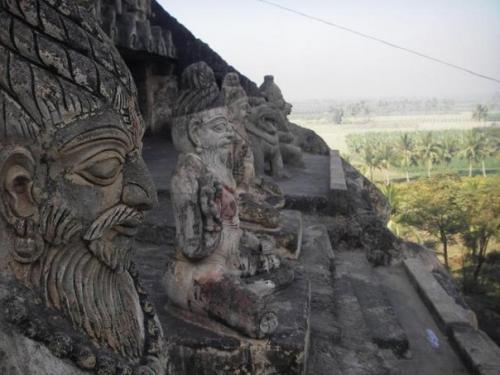 Каменные свидетели священной веры: 10 пещерных храмов мира. 03