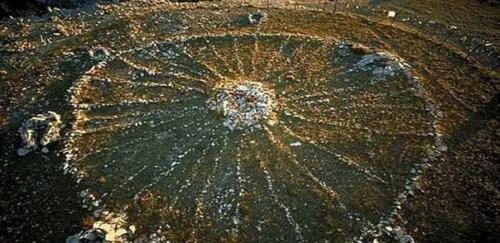 Колесо бигхорн - загадочный индейский каменный круг. 01