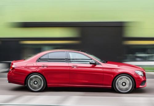 Mercedes - Benz представил новый E - Class. 01 Mercedes - Benz представил новый E - Class. 01