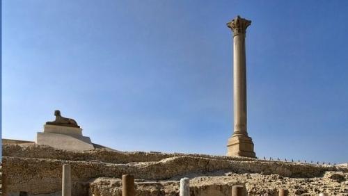 Помпеева колонна.  Помпеева колонна (колонна Помпея) - это огромный монолит, триумфальная колонна из красного гранита в Александрии (Египет. 04