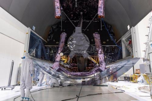 Долгожданные новости для любителей астрономии: Nasa доставило космический телескоп Джеймс Уэбб на космодром куру во французской Гвиане. 05